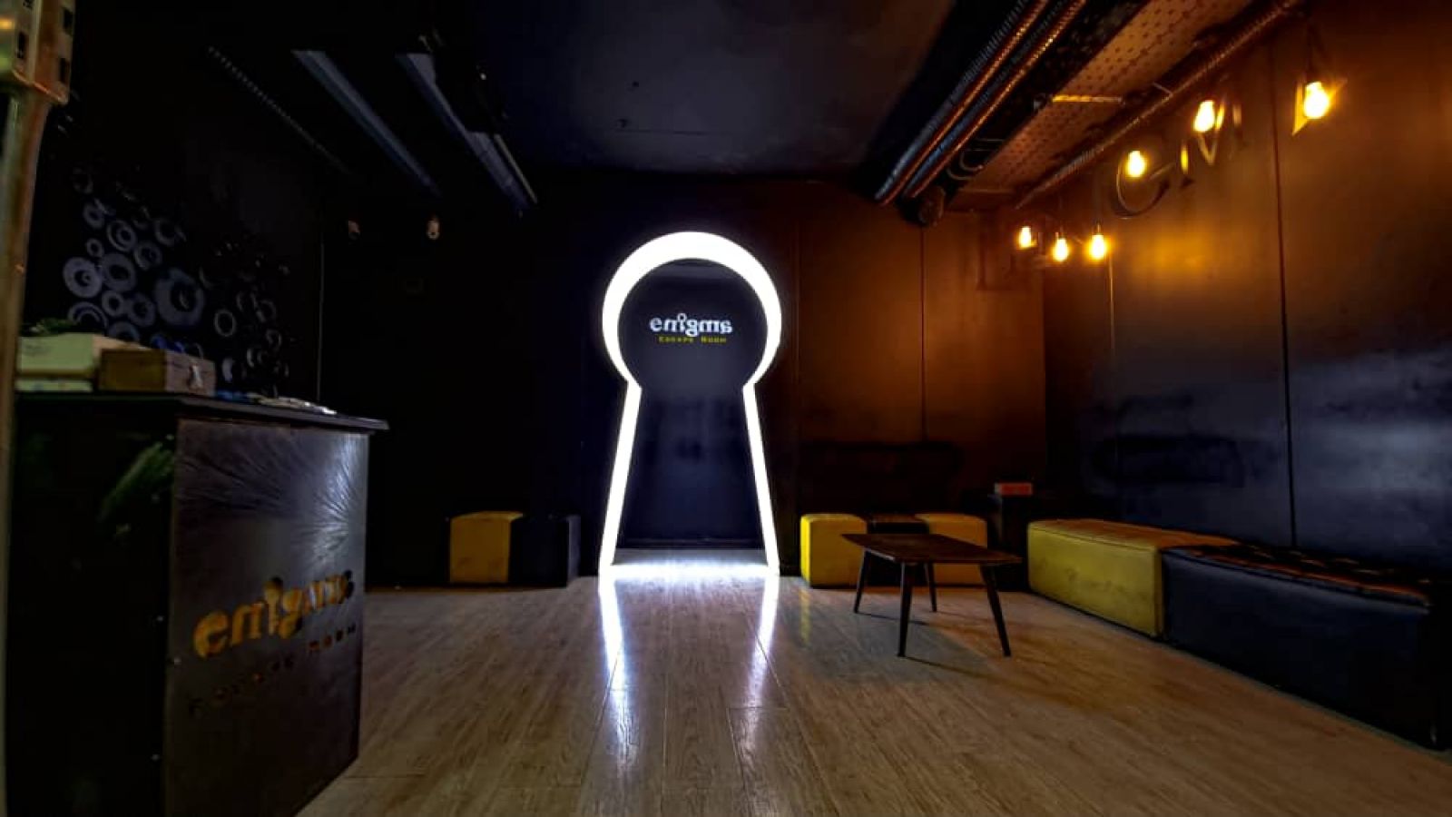 هیجان از پایتخت تا باران؛ بهترین اتاق فرارهای تهران، کرج و رشت 1 اتاق فرار چیست و چرا باید تجربه کنیم؟