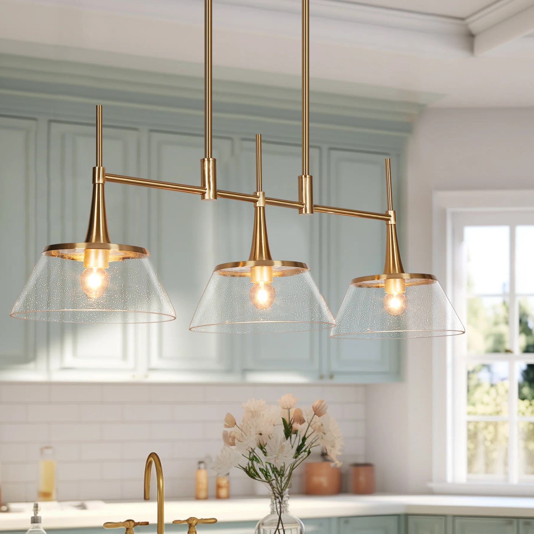 ۱۰ اشتباه رایج در خرید لوستر آشپزخانه و راهحل آنها 1 eecd5f62 9805 40a9 ba8d e1a30c2c9624