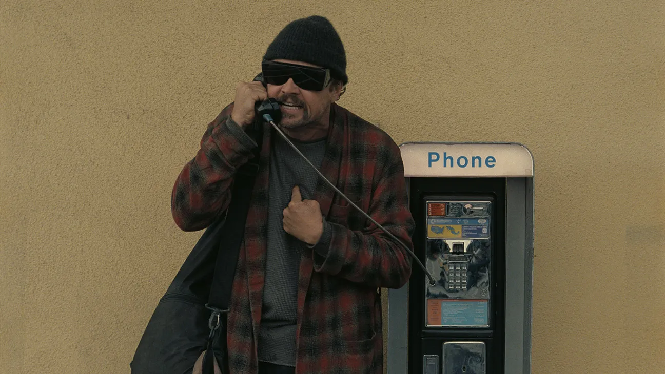 نقد فیلم نبرد پشت نبرد ۲۰۲۵ که دیکاپریو رو دوباره ستاره کرد 2 فیلم نبرد پشت نبرد