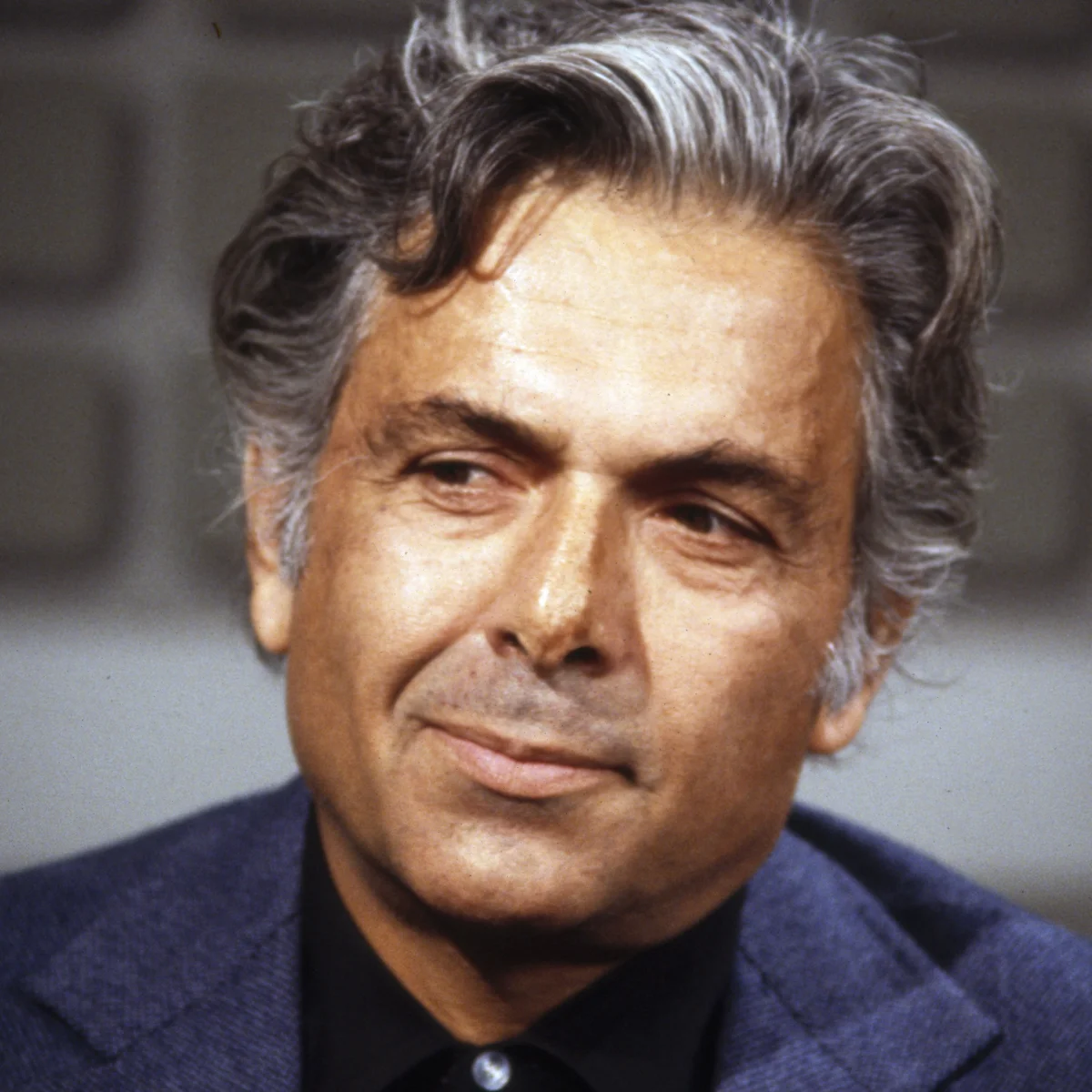 بیوگرافی ابراهیم گلستان نویسندهای که همیشه جلوتر از زمانهاش ایستاد 2 ابراهیم گلستان