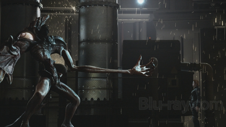 انیمیشن رزیدنت ایول:تباهی وحشت در فرودگاه با زامبیهای قدیمی 2 انیمیشن رزیدنت ایول:تباهی