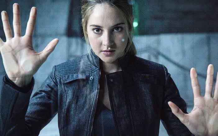 معرفی و نقد فیلم سنتشکن - Divergent 2014 2 فیلم سنتشکن